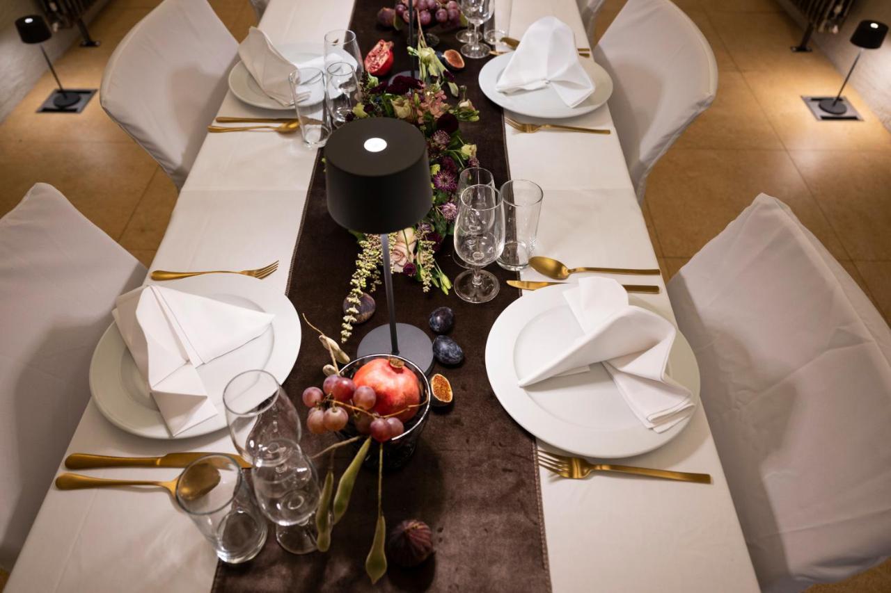 Centre Loewenberg Hotel Murten Ngoại thất bức ảnh
